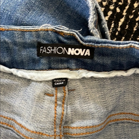 Fashion Nova Blue Skinny Distressed Jeans - Picture 3 of 5